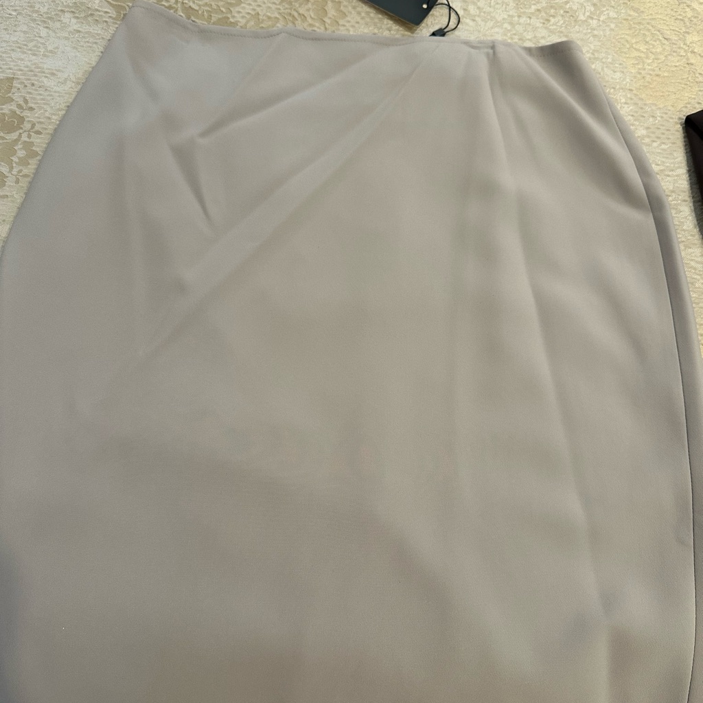 Brand New St John Pencil Skirt Brand New St John Pencil Skirt